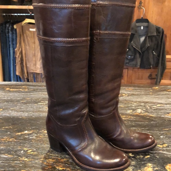 Frye Shoes - FRYE CHOCOLATE BROWN LEATHER KNEE HIGH BOOTS